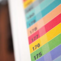 Bunte Messlatte für Kinder Messleiste aus Pappe „Mannometer“ Kinderzimmerdekoration Farbvariante multicolor
