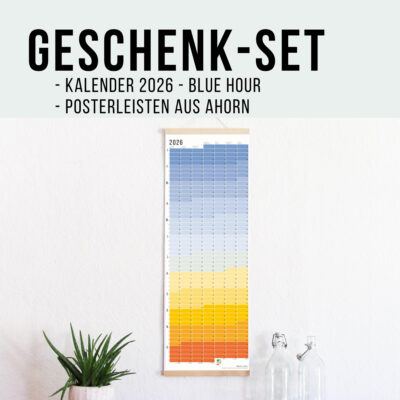 Geschenk-Set mit Wi-La-No-Kalender in Blue Hour und passender, edler Posterleiste aus Ahorn