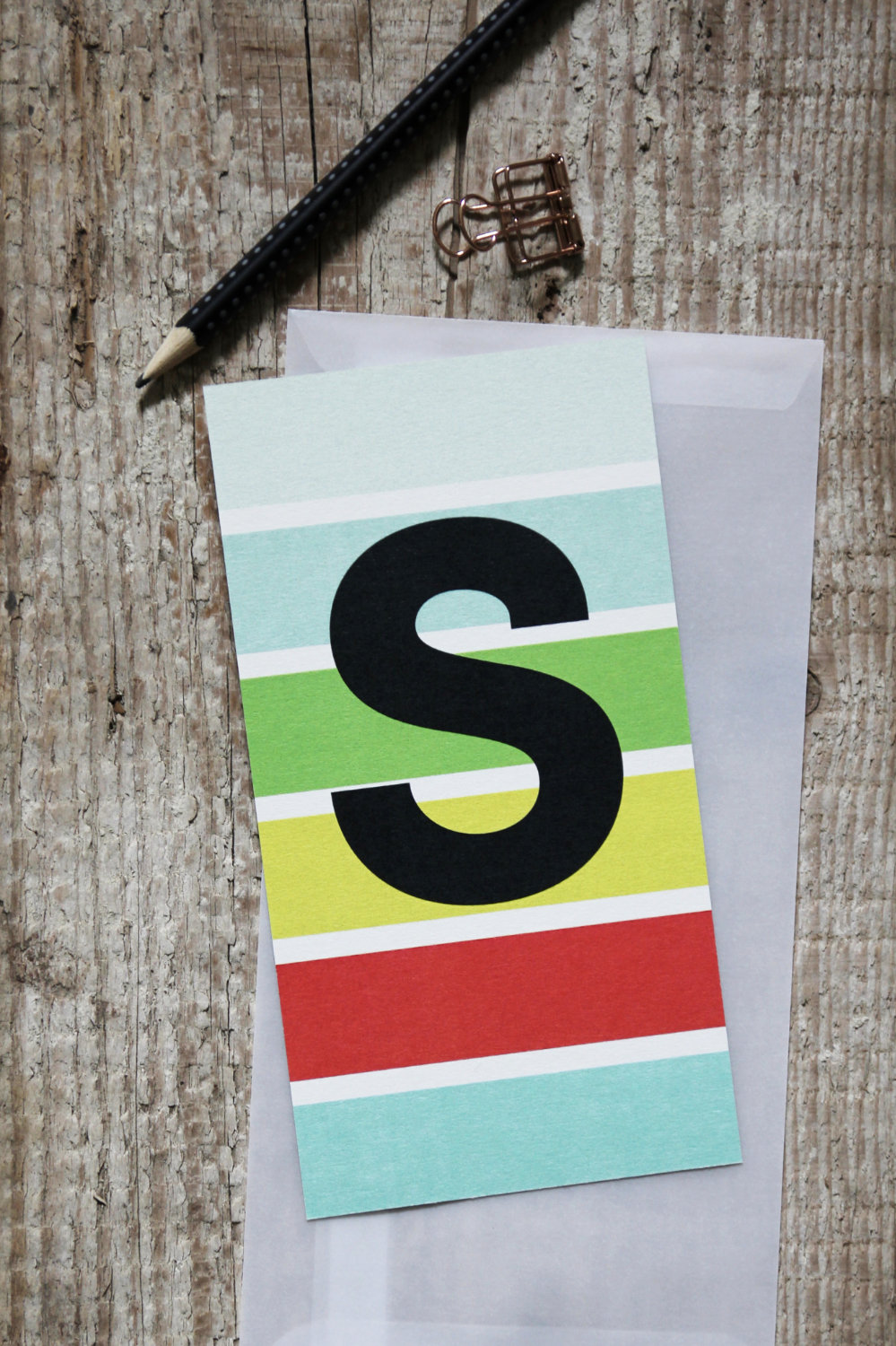 bunt gestreifte Postkarte Buchstabe S Alphabet