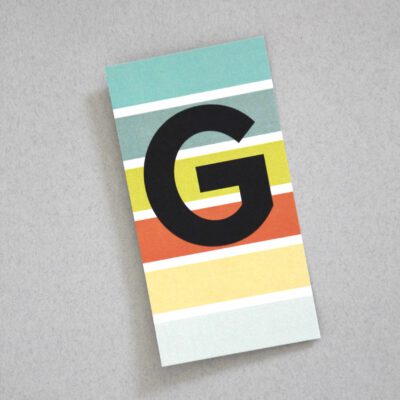 bunt gestreifte Postkarte Buchstabe G Alphabet